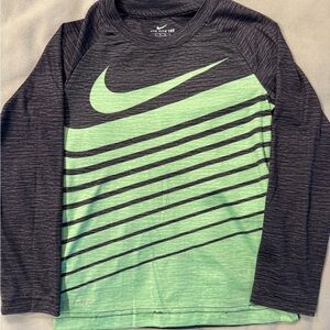 Nike Kids Long Sleeve Shirt in Mint and Charcoal